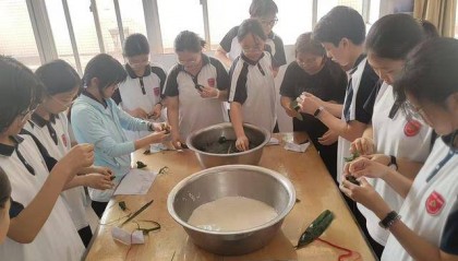 粽叶飘香师生乐 灵宝一高文化传承润校园