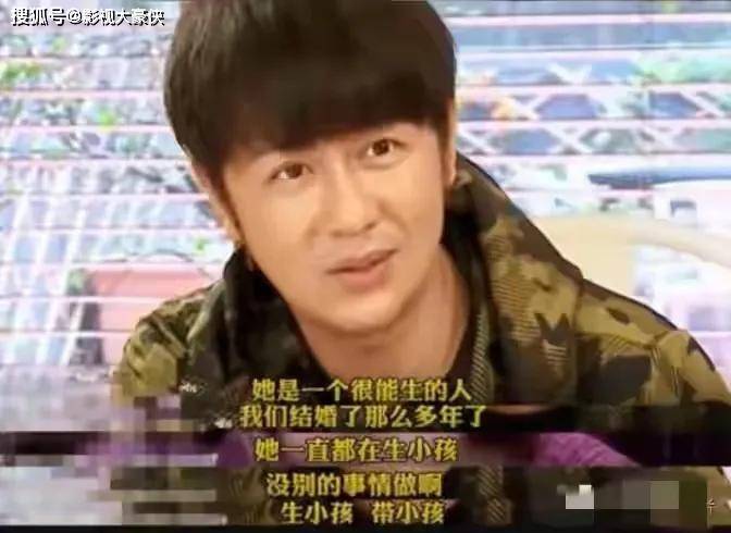 陈浩民妻子蒋丽莎的直播炒菜引争议，被人嘲穿着不当、身材走样